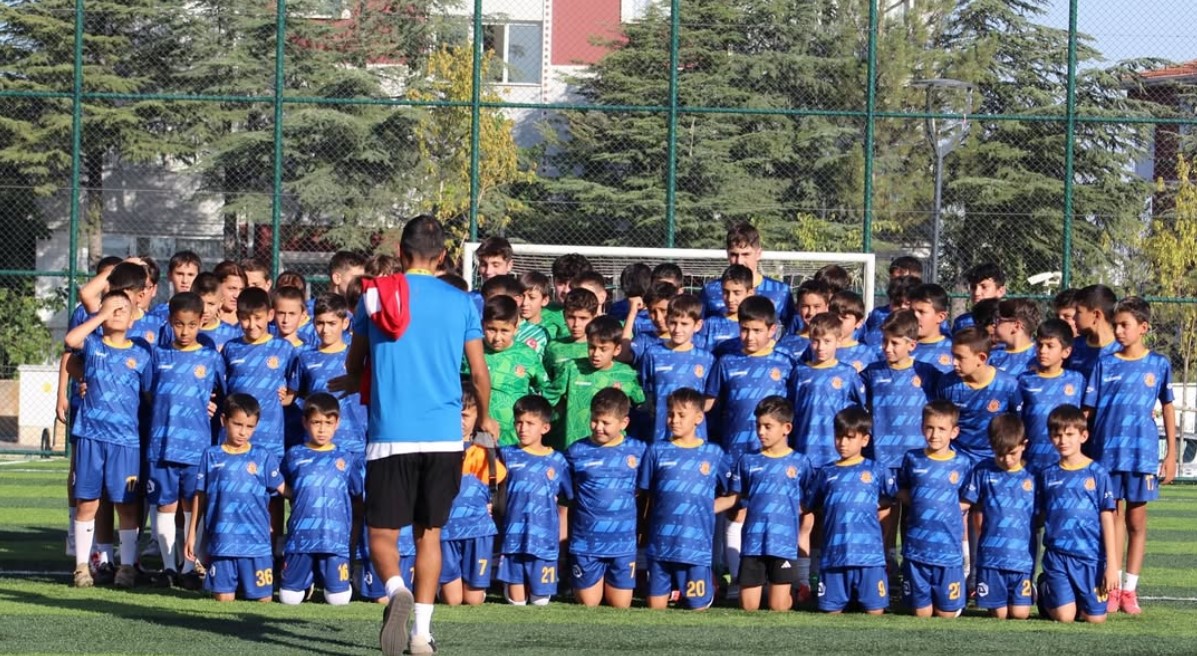 Mevlana Futbol Okulu: Ankara’nın Parlayan Yıldızı
